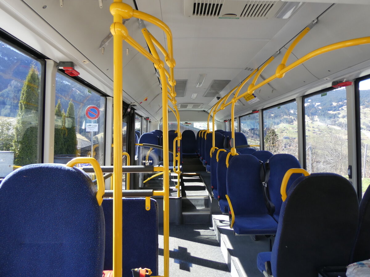 (260'523) - GrindelwaldBus, Grindelwald - Nr. 17/BE 72'444 - MAN/G�ppel (ex STI Thun Nr. 133) am 19. M�rz 2024 beim Bahnhof Grindelwald (Innenaufnahme)