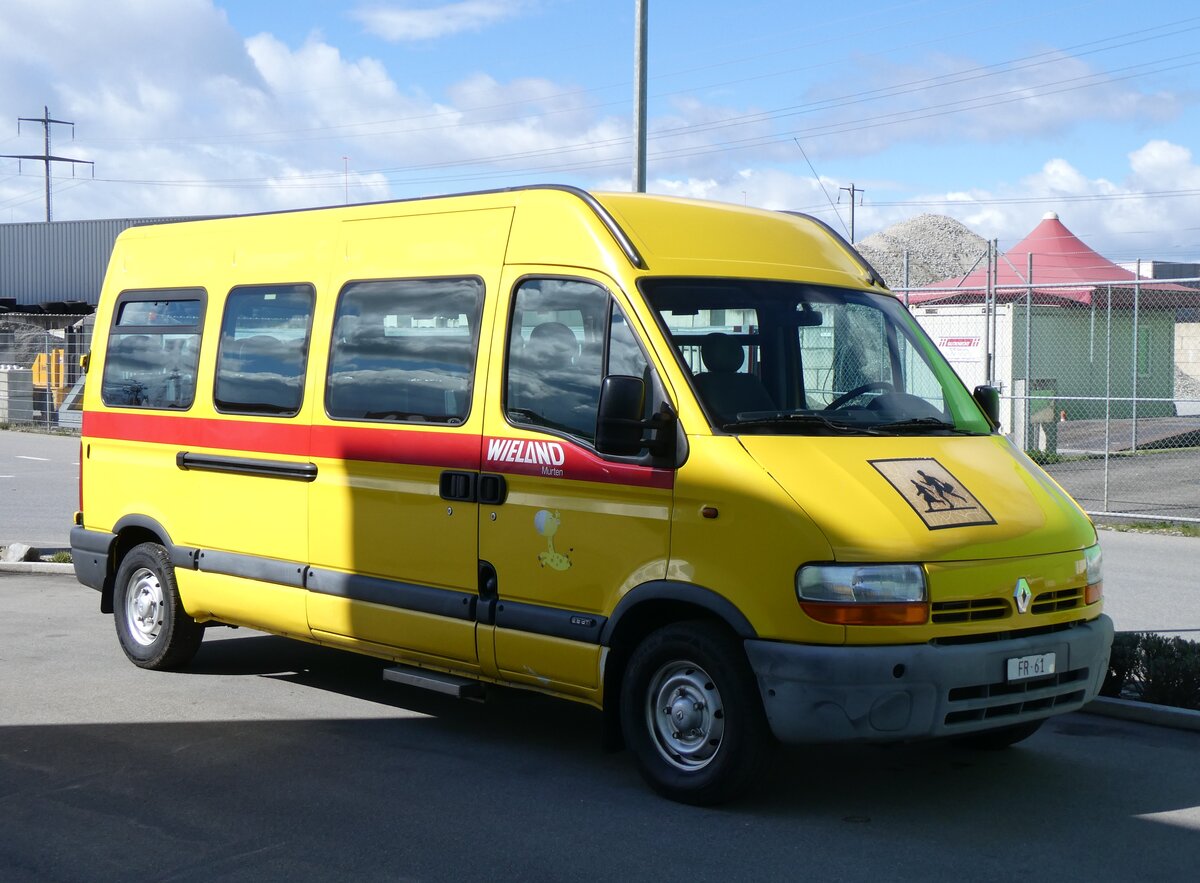 (260'660) - Wieland, Murten - Nr. 8/FR 61 - Renault am 24. M�rz 2024 in Kerzers, Interbus