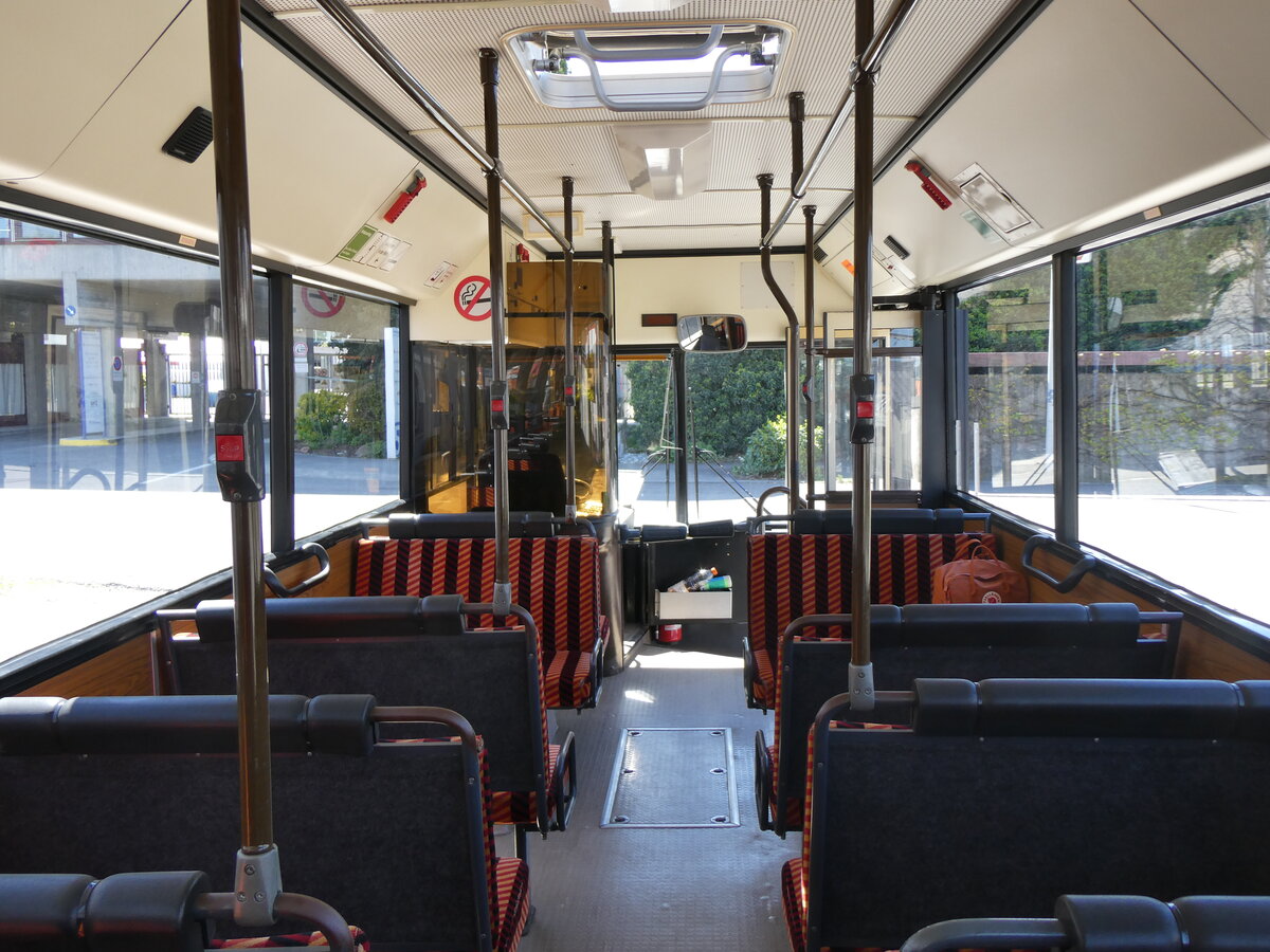 (261'764) - BSF Hochdorf - Nr. 11/LU 151'690 - Neoplan (ex M�der, Schwanden) am 27. April 2024 in Brugg, Bahnpark (Innenaufnahme)