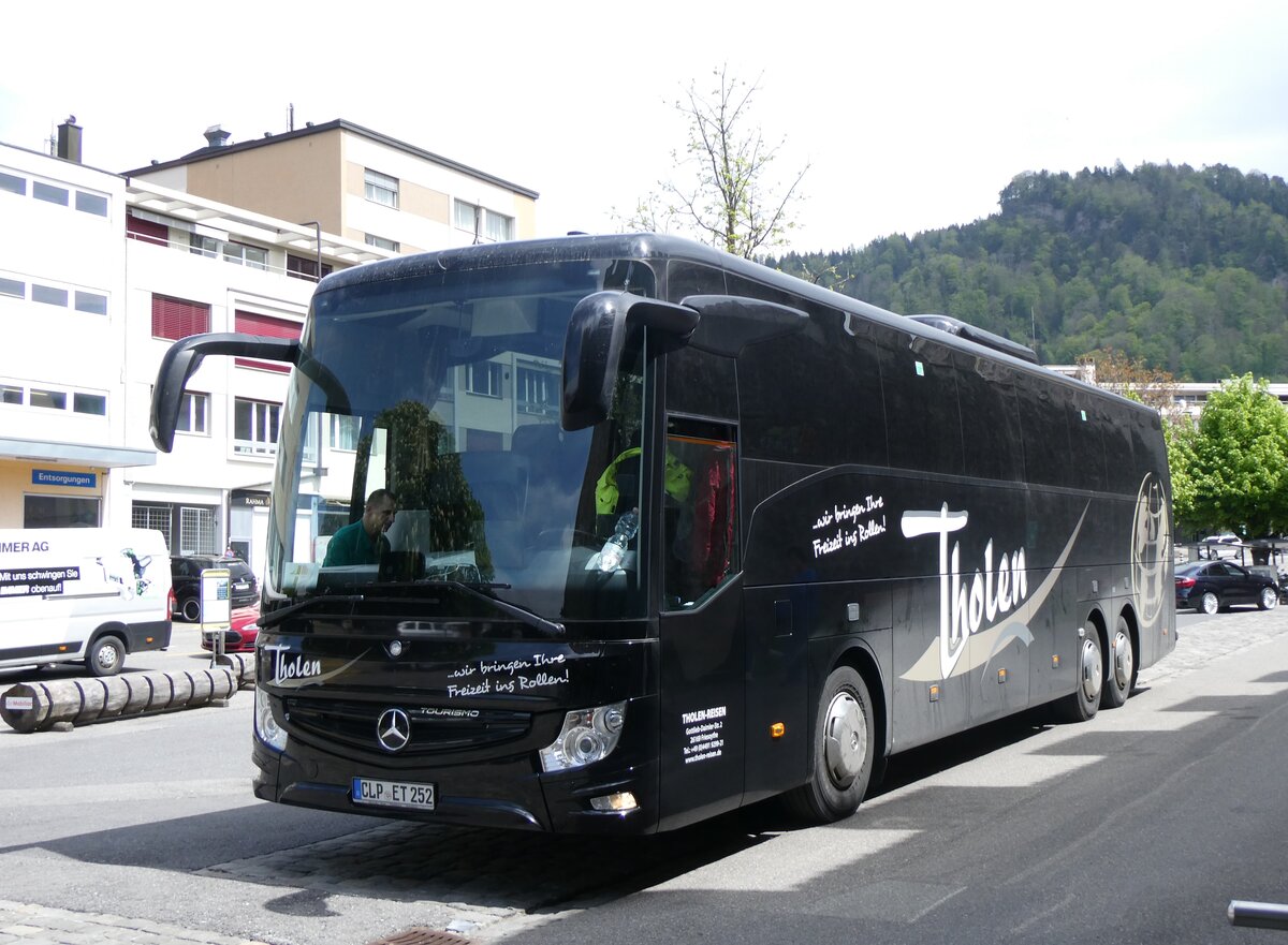 (261'859) - Aus Deutschland: Tholen, Friesoythe - CLP-ET 252 - Mercedes am 1. Mai 2024 in Thun, Berntorplatz