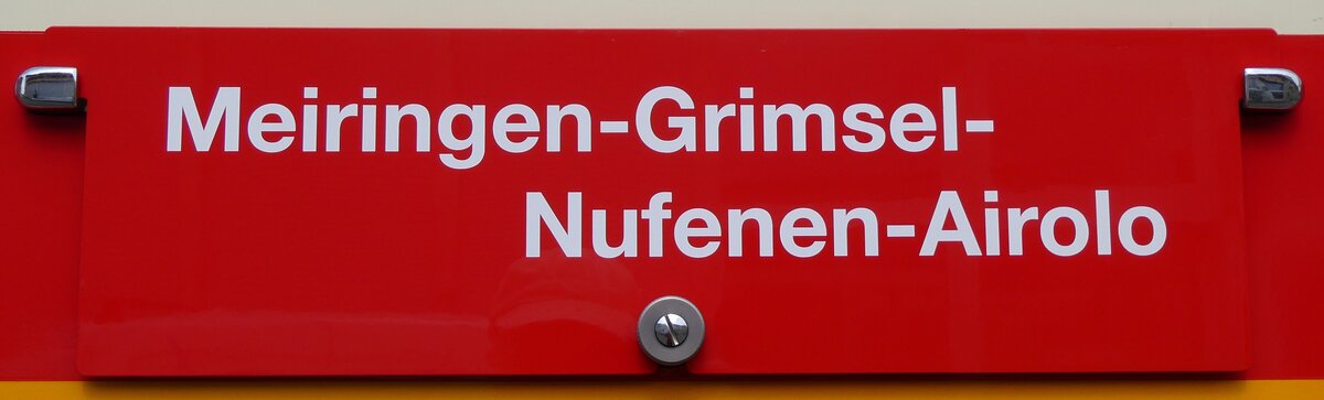 (262'047) - Routentafel - Meiringen-Grimsel-Nufenen, Airolo - am 4. Mai 2024 in Attikon, Wegm�ller