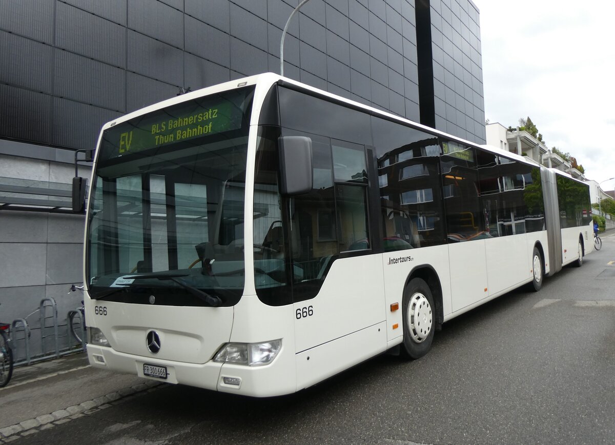 (262'204) - Intertours, Domdidier - Nr. 666/FR 300'666 - Mercedes (ex STI Thun Nr. 136) am 6. Mai 2024 beim Bahnhof M�nsingen