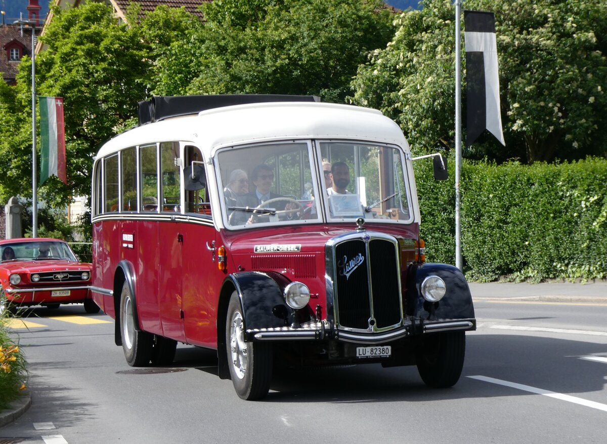 (262'537) - Bechter, Dagmersellen - LU 82'380 - Saurer/Krapf (ex M�nch, D-Marienberg; ex Spirig, Widnau; ex RhV Altst�tten Nr. 33; ex Th�r, Eichberg) am 18. Mai 2024 in Sarnen, OiO