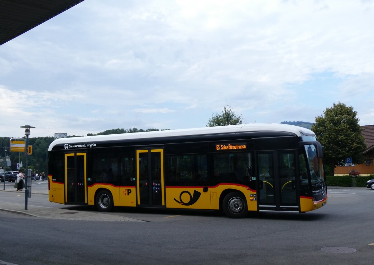 (265'068) - PostAuto Zentralschweiz (H�fliger) - OW 41'564/PID 12'023 - eMercedes am 27. Juli 2024 beim Bahnhof Spiez