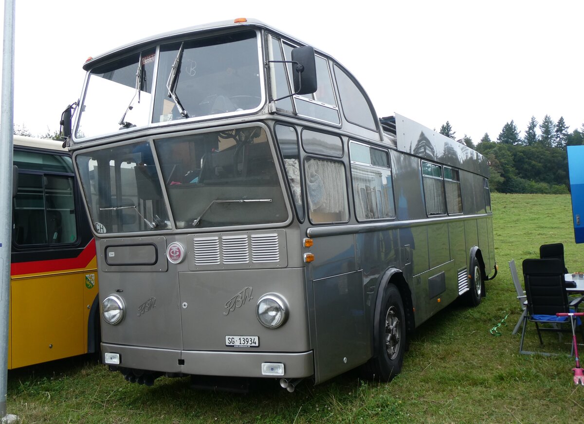 (265'789) - Schneider, Schmerikon - SG 13'934 - FBW/T�scher Hochlenker (ex Basler, Hofstetten; ex VBZ Z�rich Nr. 244) am 17. August 2024 in Neuhausen, Langriet