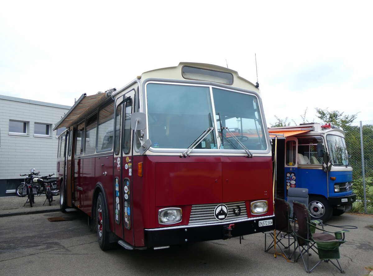 (265'835) - Niederer F., Langwiesen - ZH 572'304 - Saurer/T�scher (ex Sol�r+Fontana, Ilanz) am 17. August 2024 in Neuhausen, Langriet
