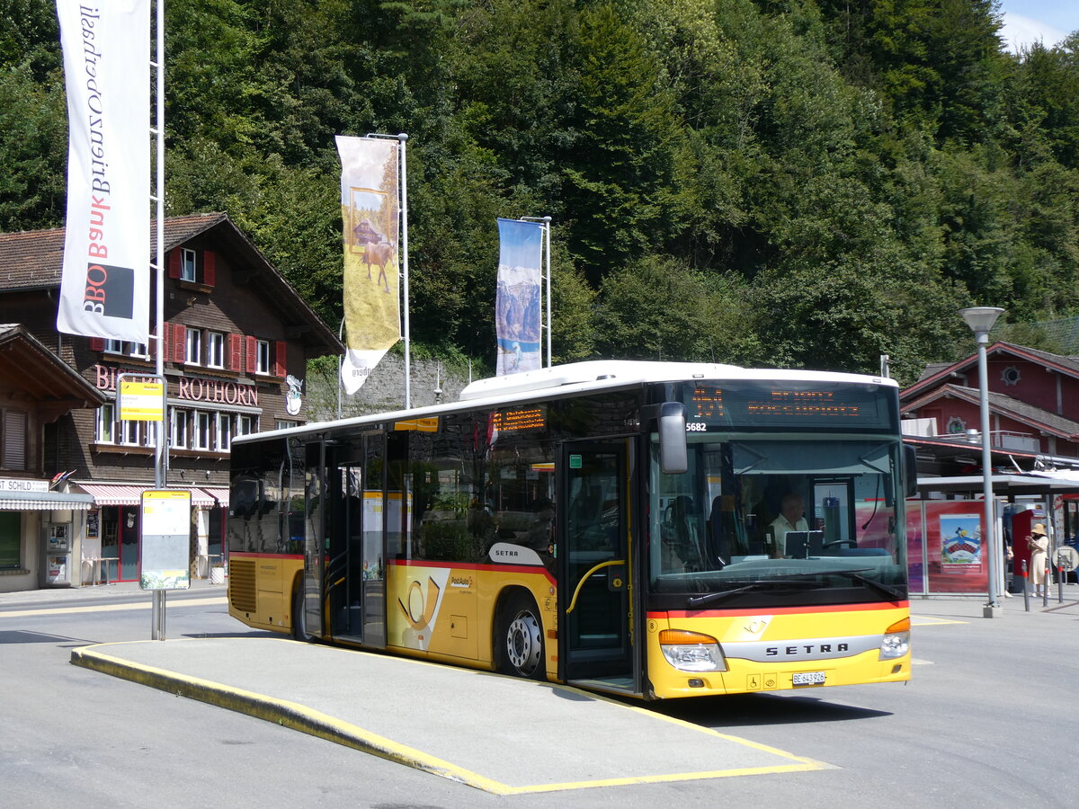 (265'983) - Fl�ck, Brienz - Nr. 8/BE 643'926/PID 5682 - Setra am 19. August 2024 beim Bahnhof Brienz