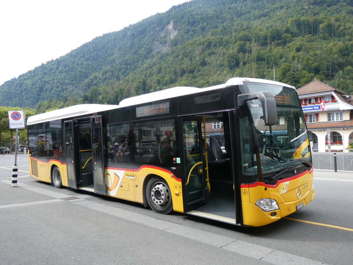 (266'633) - Fl�ck, Brienz - Nr. 4/BE 517'311/PID 10'858 - Mercedes am 3. September 2024 beim Bahnhof Interlaken Ost