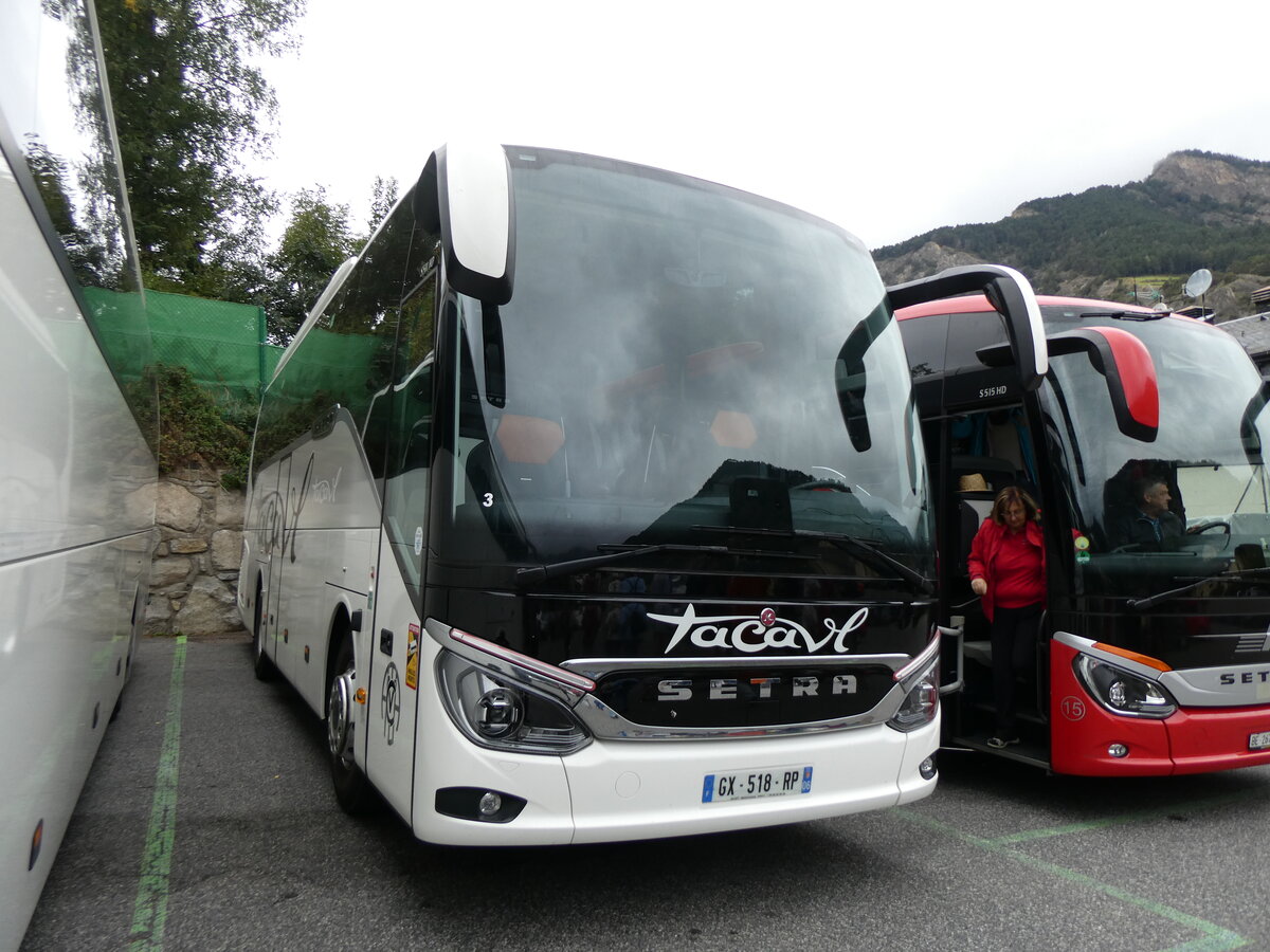 (267'192) - Aus Frankreich: Tacavl, Ch�teauneuf-Grasse - GX 518 RP - Setra am 18. September 2024 in Ordino, Carparkplatz