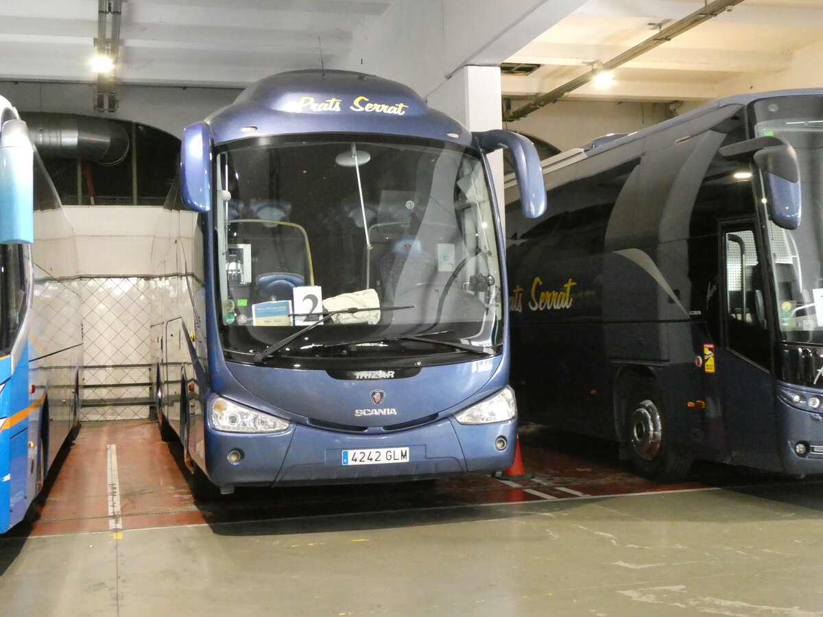 (267'296) - Aus Spanien: Prats Serrat, Tor� - 4242 GLM - Scania/Irizar am 19. September 2024 in Andorra la Vella, Carparkhaus