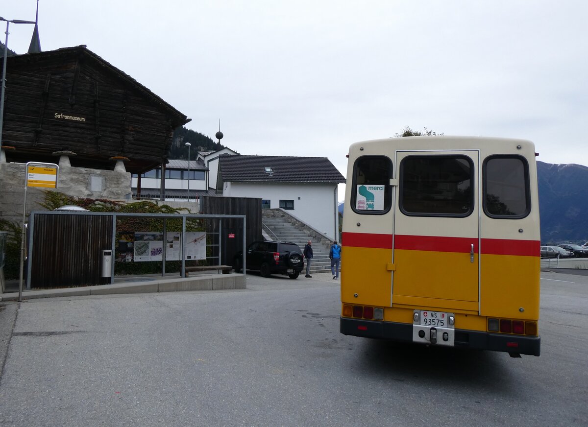 (267'718) - Oser, B�rchen - VS 93'575 - NAW/Lauber (ex Epiney, Ayer PID 1076) am 6. Oktober 2024 in Mund, Dorf