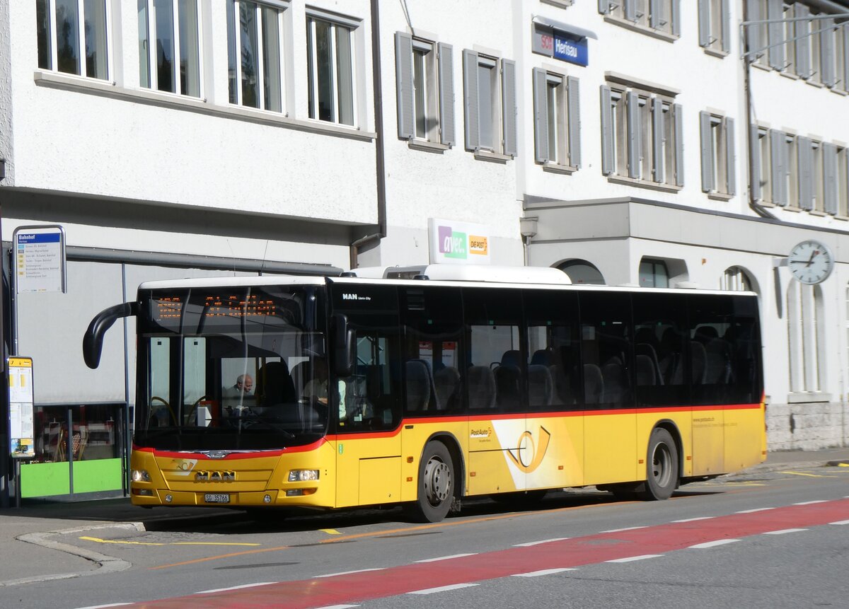 (268'218) - PAUT, L�tisburg - SG 35'766/PID 10'439 - MAN am 17. Oktober 2024 beim Bahnhof Herisau