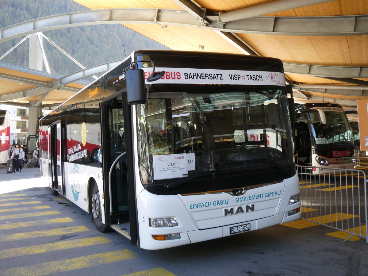 (268'334) - Funi-Car, Biel - Nr. 24/BE 708'024 - MAN am 21. Oktober 2024 beim Bahnhof T�sch