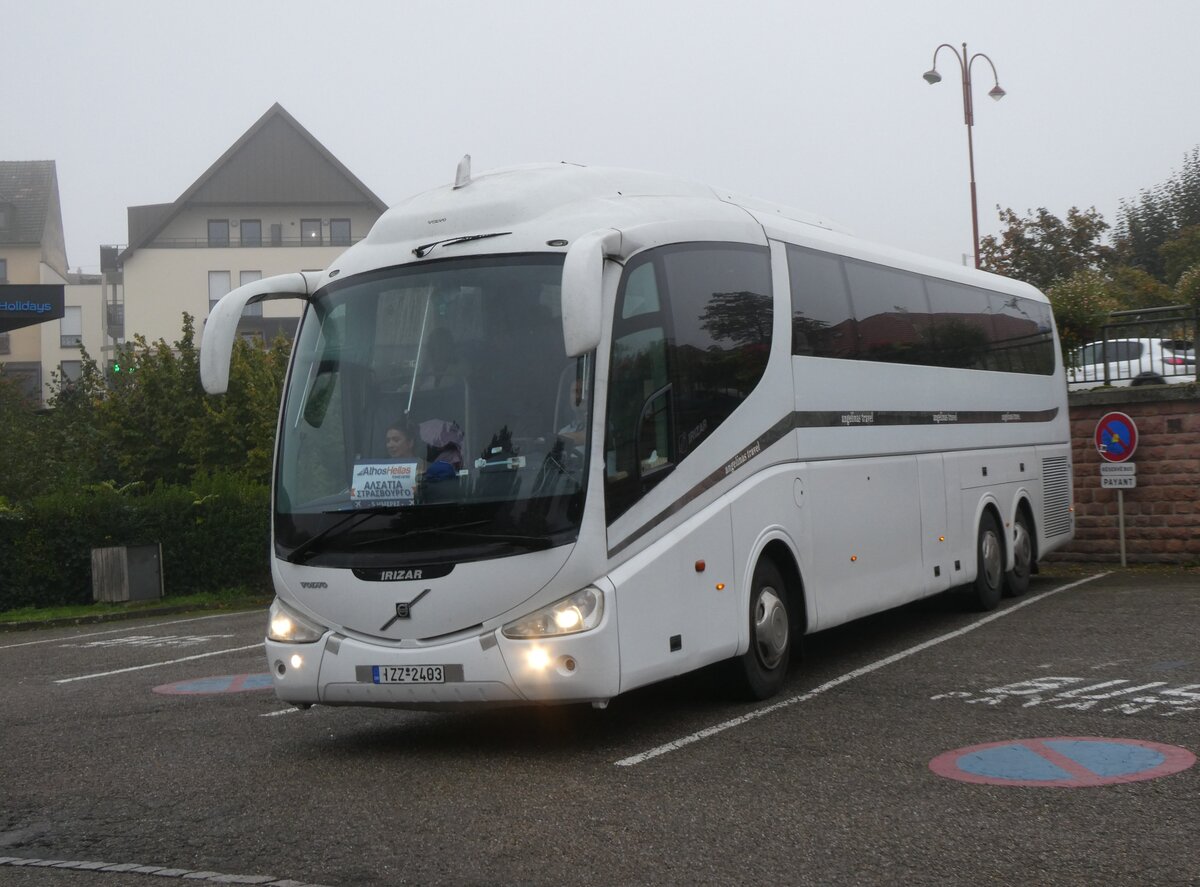 (268'535) - Aus Griechenland: Angelinas Travel, Livadia - IZZ-2403 - Volvo/Irizar am 26. Oktober 2024 in Ribeauvill�, Parkplatz