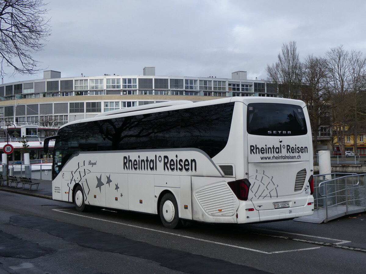 (269'693) - Gegenschatz, Altst�tten - SG 12'287 - Setra am 8. Dezember 2024 bei der Schiffl�ndte Thun