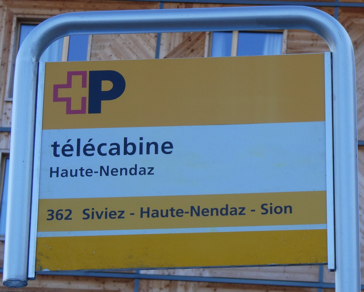(270'494) - +P-Haltestellenschild - Haute-Nendaz, t�l�cabine - am 1. Januar 2025