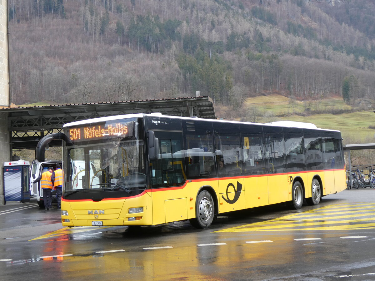 (271'860) - Niederer, Filzbach - GL 348/PID 5663 - MAN (ex D�nser, Trimmis) am 12. Februar 2025 beim Bahnhof Glarus