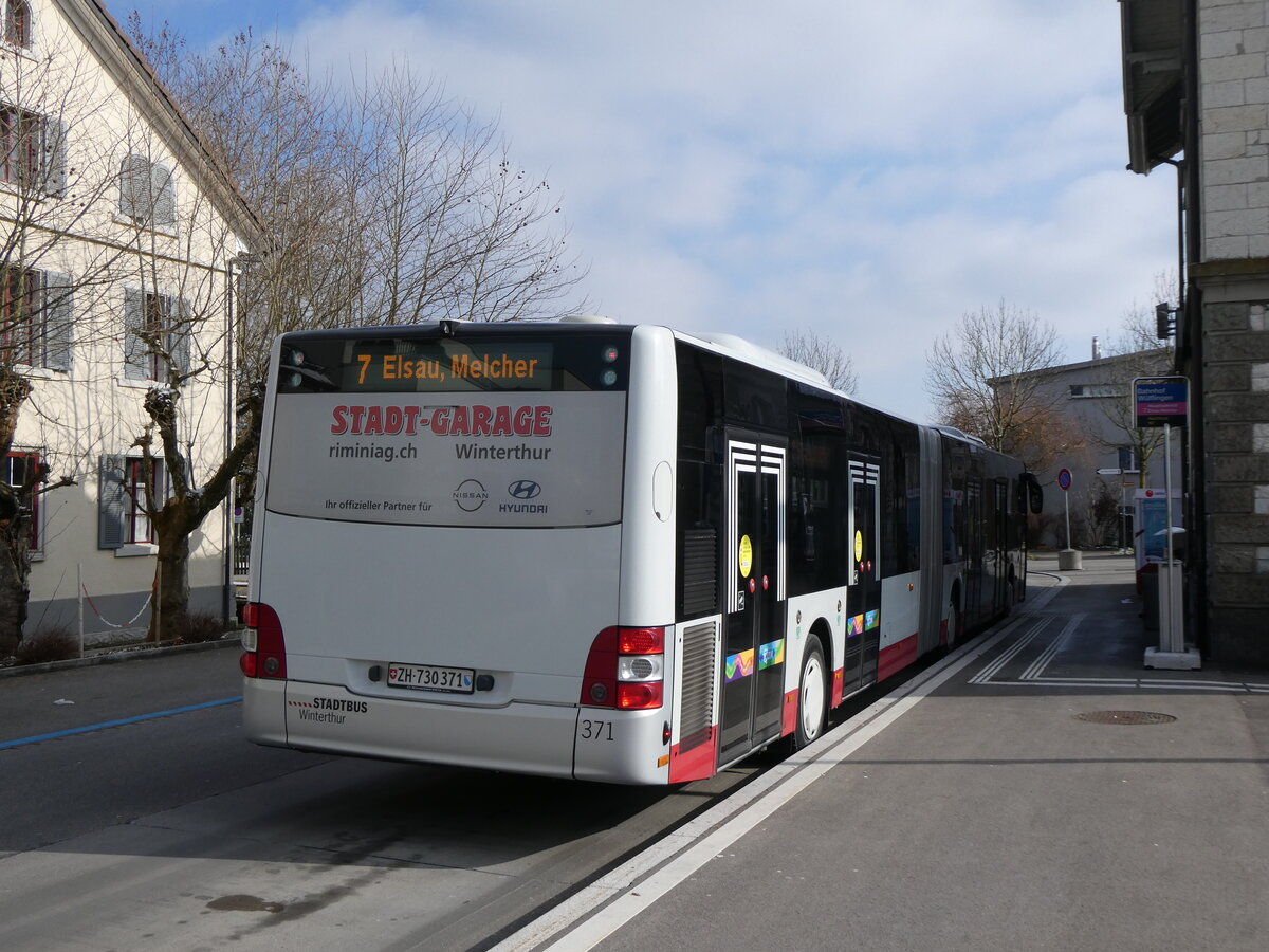 (272'119) - SW Winterthur - Nr. 371/ZH 730'371 - MAN am 15. Februar 2025 beim Bahnhof Winterthur W�lflingen