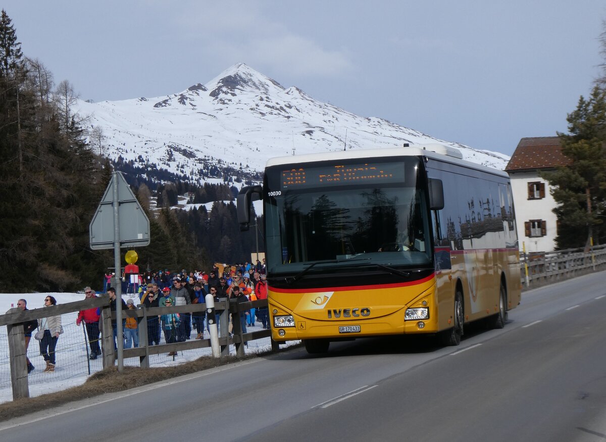 (272'348) - PostAuto Graub�nden - GR 170'433/PID 10'030 - Iveco (ex Nr. 18) am 22. Februar 2025 in Lantsch/Lenz, Biathlon-WM