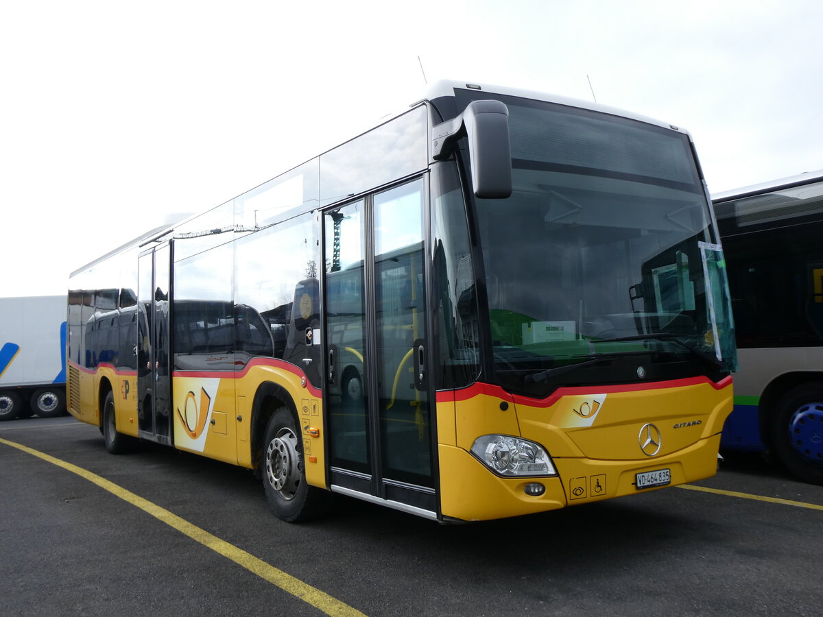 (272'549) - CarPostal Ouest - VD 464'835/PID 10'602 - Mercedes am 1. M�rz 2025 in Kerzers, Interbus
