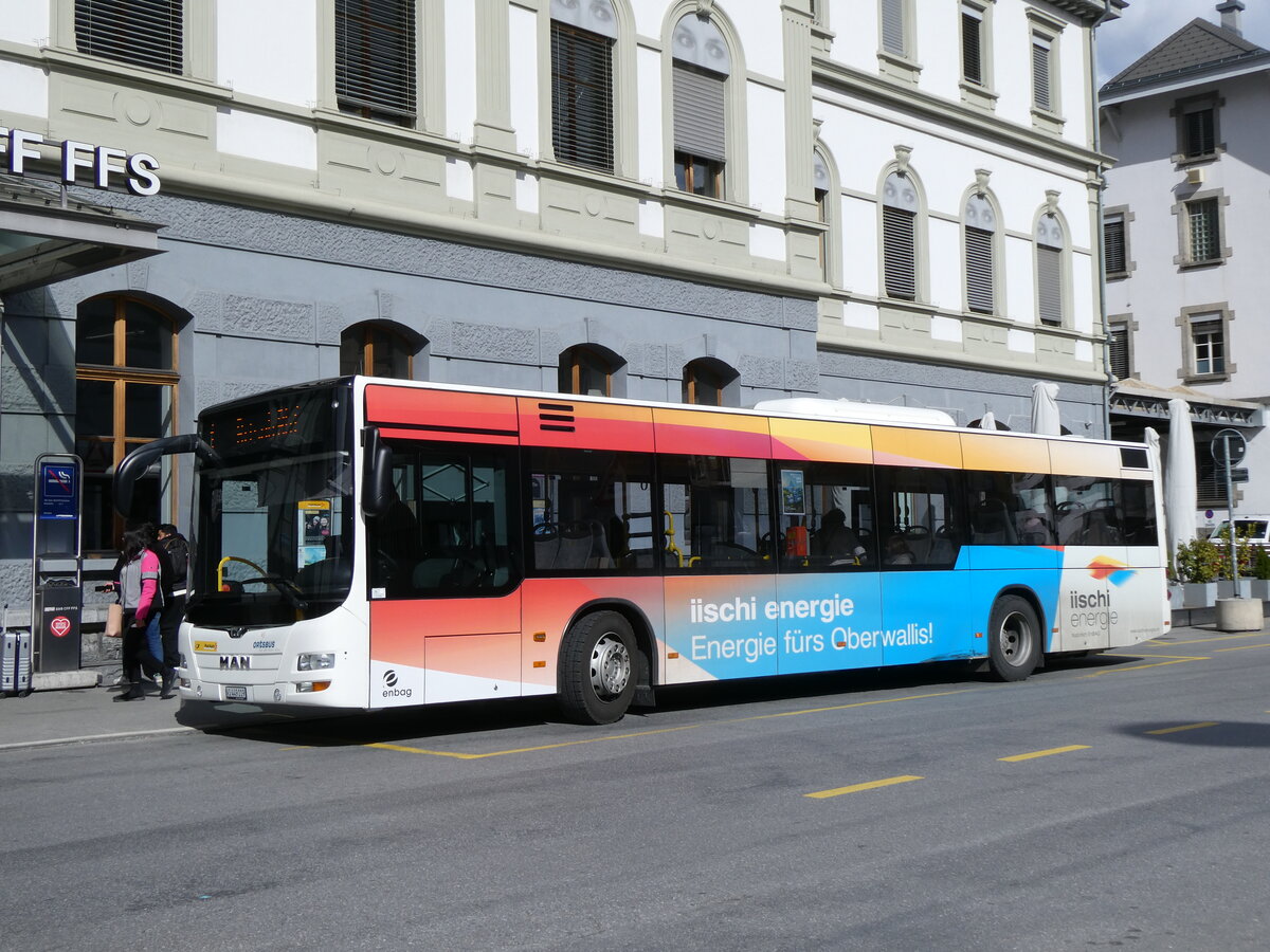 (272'816) - PostAuto Wallis - VS 449'119/PID 10'447 - MAN am 11. M�rz 2025 beim Bahnhof Brig