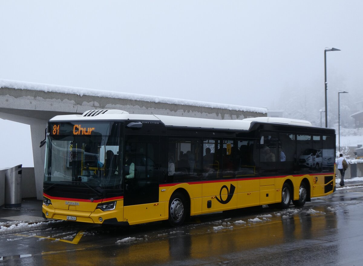 (272'878) - PostAuto Graub�nden - GR 85'630/PID 12'107 - Scania am 14. M�rz 2025 in Flims, Bergbahnen