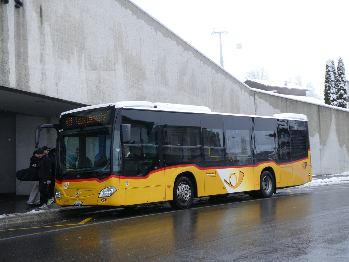 (272'883) - PostAuto Graub�nden - GR 99'347/PID 11'922 - Mercedes am 14. M�rz 2025 in Flims, Bergbahnen