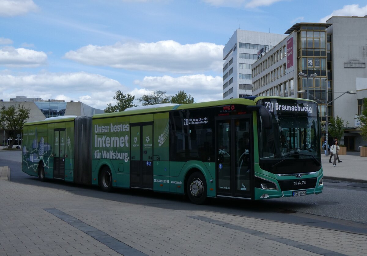 (274'986) - WVG Wolfsburg - Nr. 186/WOB-VG 86 - MAN am 7. Mai 2025 beim Hauptbahnhof Wolfsburg
