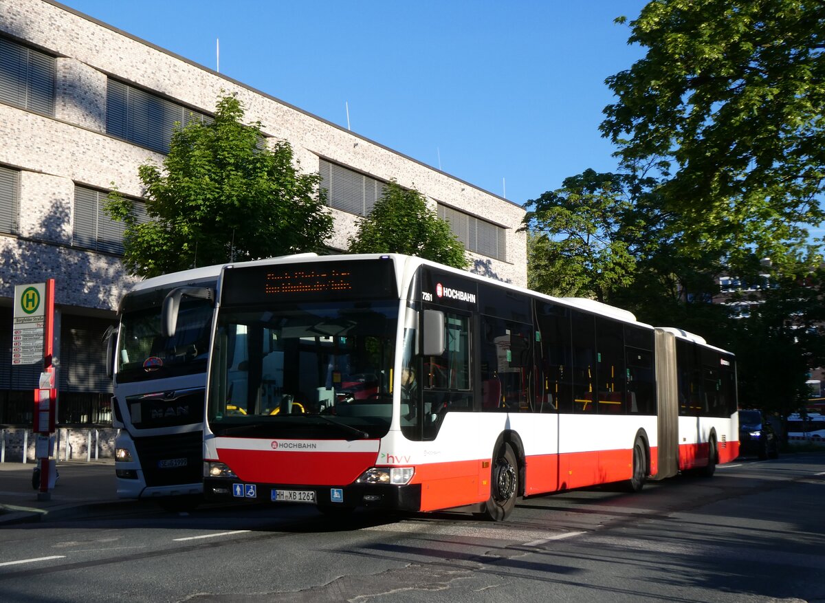 (275'262) - HHA Hamburg - Nr. 7261/HH-XB 1261 - Mercedes am 9. Mai 2025 in Hamburg, Borgfelder Strasse