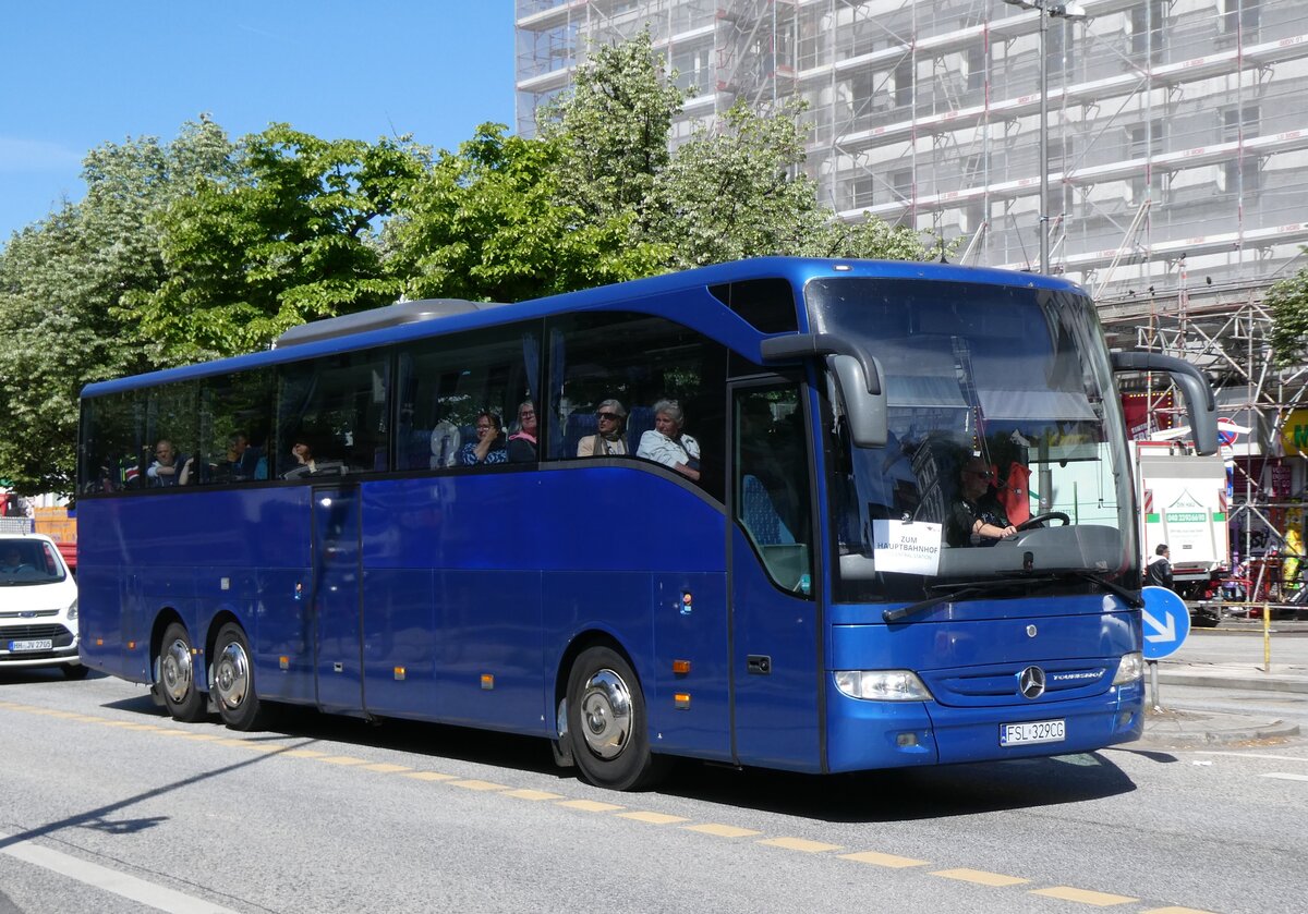 (275'296) - Aus Polen: ??? - FSL 329CG - Mercedes am 9. Mai 2025 in Hamburg, Reeperbahn