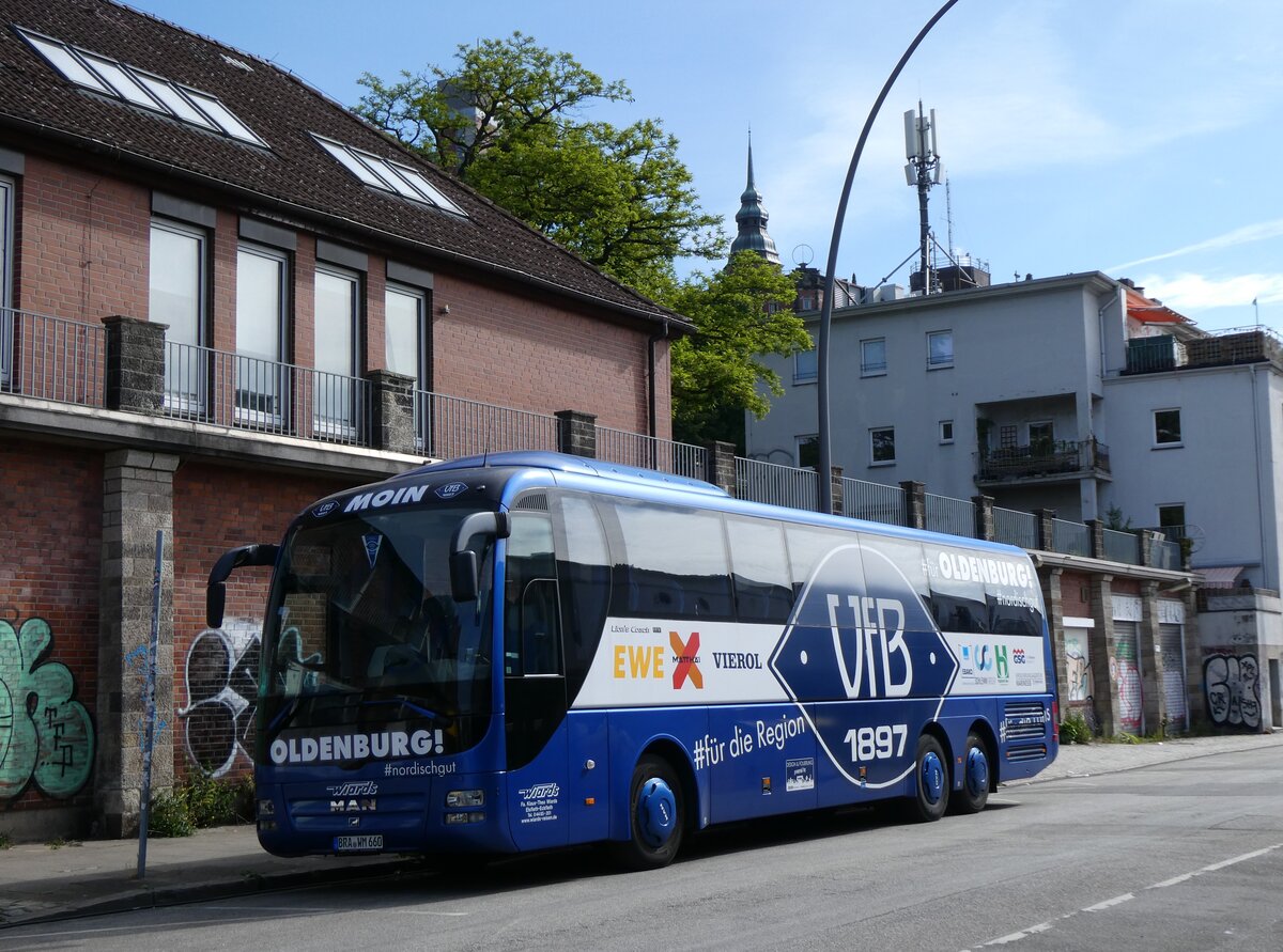 (275'352) - Wiards, Elsfleth - BRA-WM 660 - MAN am 10. Mai 2025 in Hamburg, Landungsbr�cken