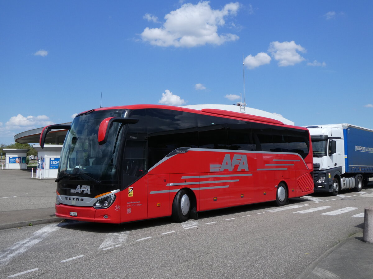 (275'544) - Aus der Schweiz: AFA Adelboden - Nr. 15/BE 26'702 - Setra am 12. Mai 2025 in Orschwiller, Rastst�tte
