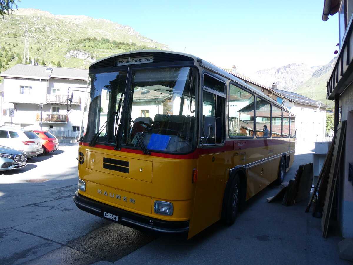 (277'064) - Gaudenz, Andeer - GR 1866 - Saurer/R&J (ex Mark, Andeer PID 2824; ex PostAuto Graub�nden; ex P 24'350) am 19. Juni 2025 in Bivio, Hotel Solaria