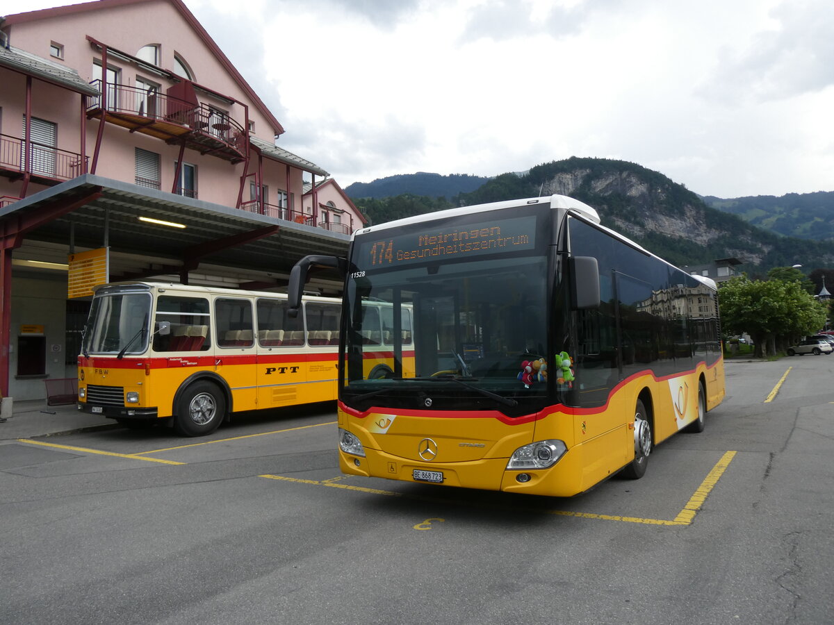 (277'480) - Fl�ck, Brienz - Nr. 23/BE 868'723/PID 11'528 - Mercedes am 1. Juli 2025 in Meiringen, Postautostation