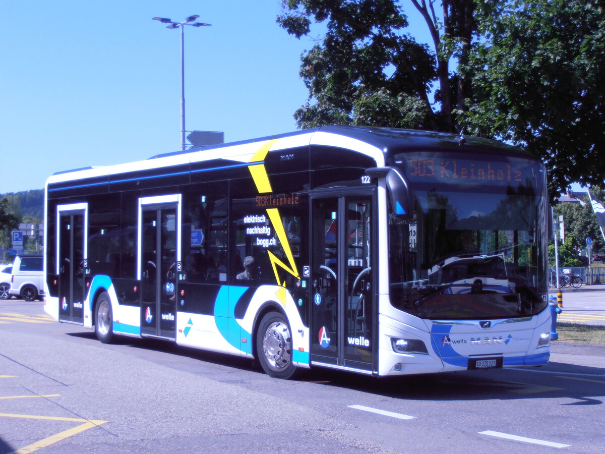 (277'744) - BOGG Wangen b.O. - Nr. 122/SO 175'127 - eMAN am 10. Juli 2025 beim Bahnhof Olten