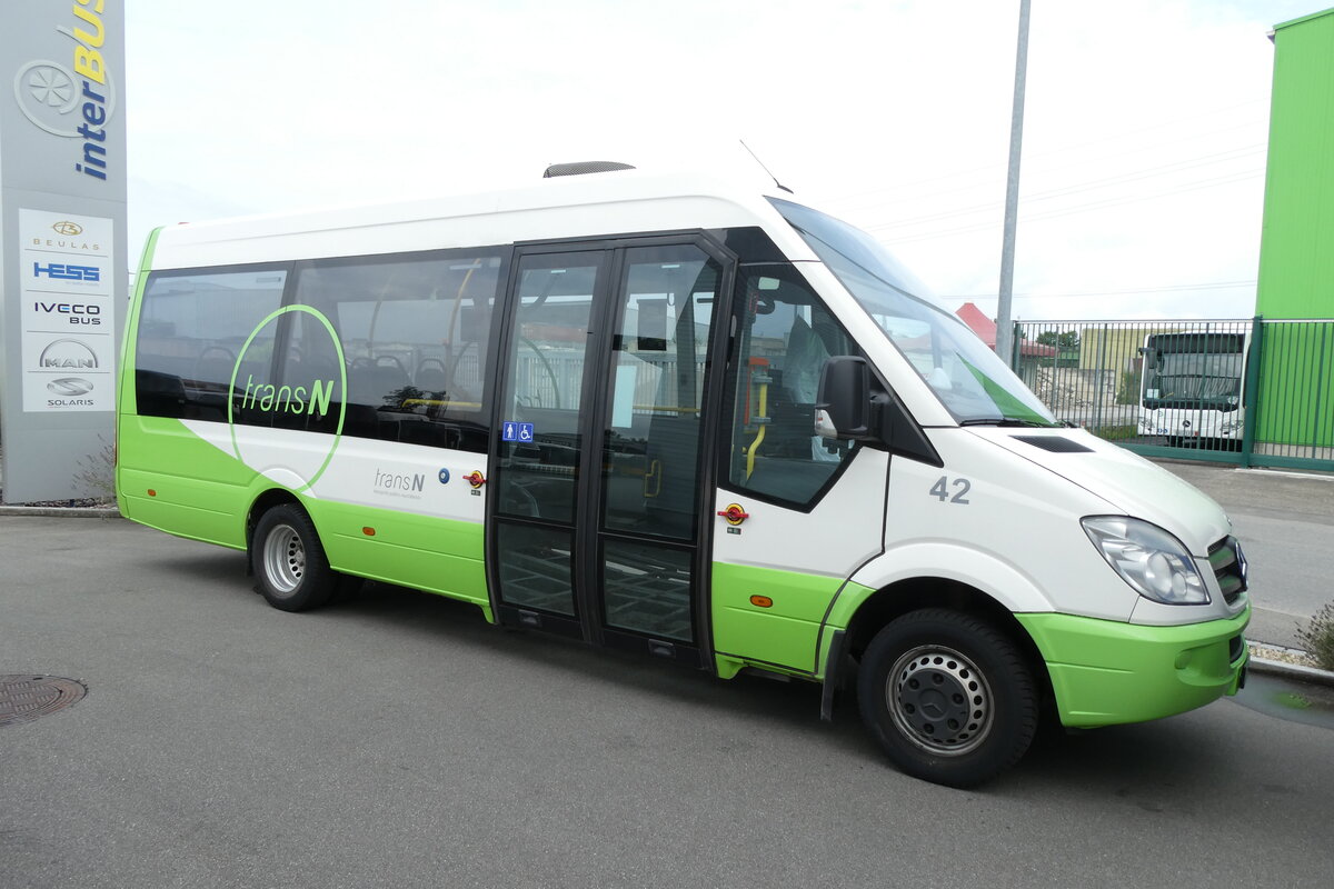 (278'121) - transN, La Chaux-de-Fonds - Nr. 42/NE 143'042 - Mercedes am 27. Juli 2025 in Kerzers, Interbus