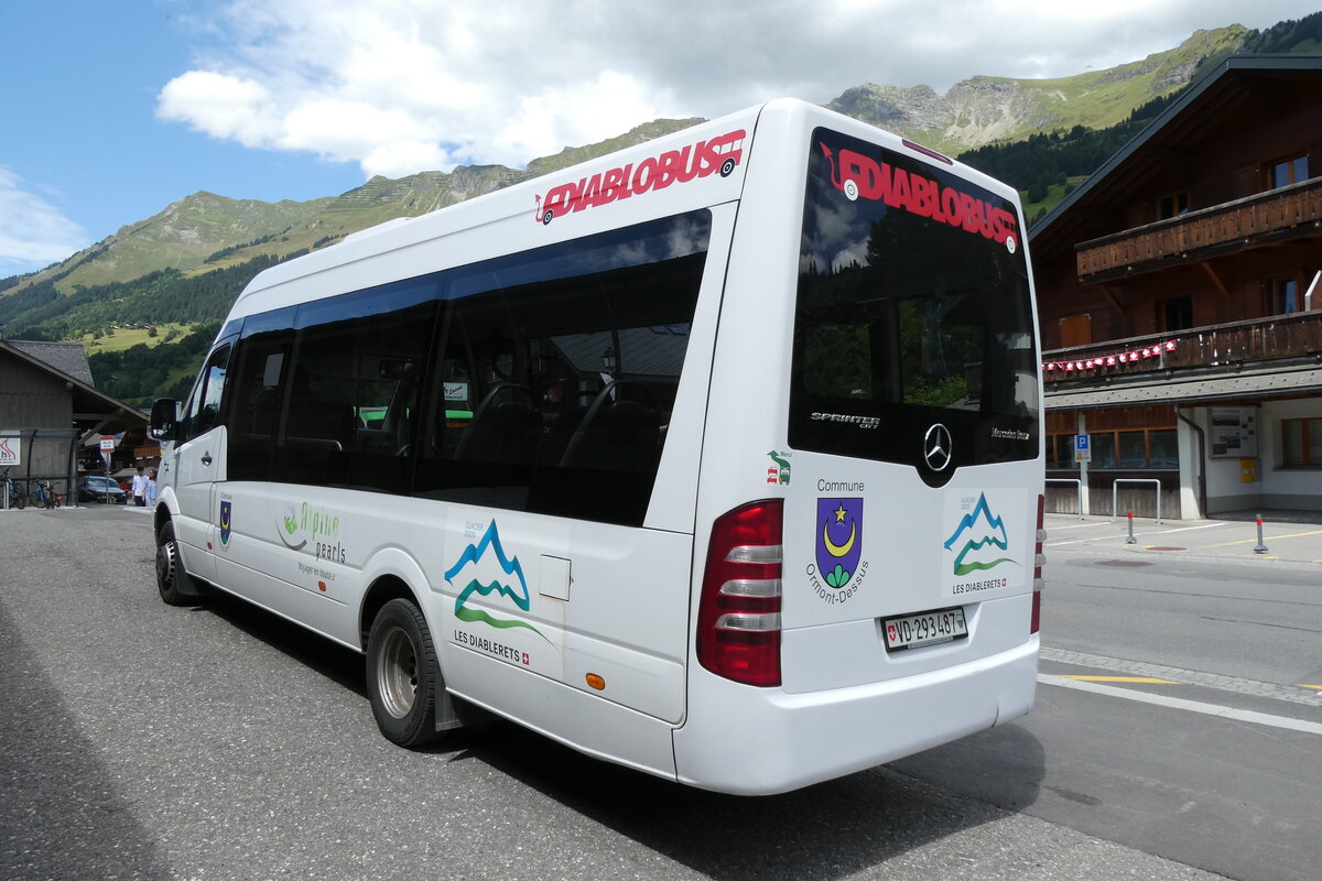 (278'557) - TPC Aigle - Nr. 550/VD 293'487 - Mercedes am 5. August 2025 beim Bahnhof Les Diablerets