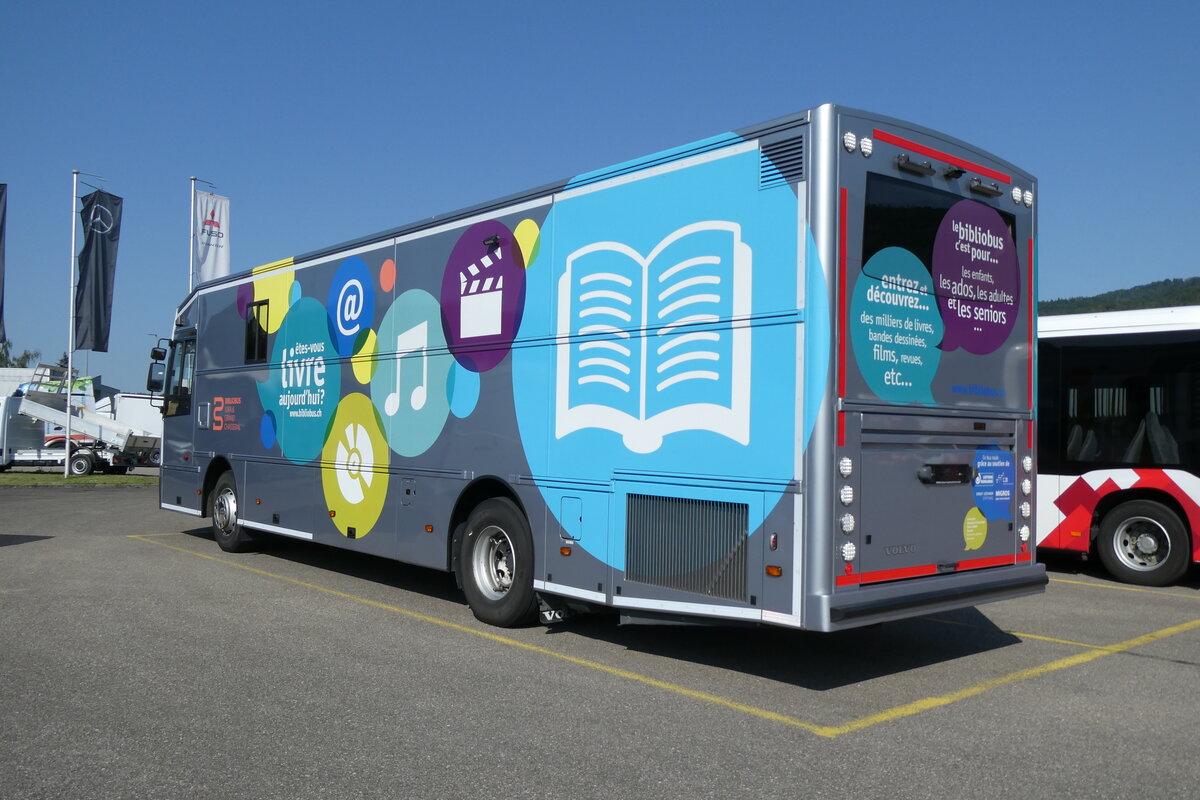 (278'685) - Bibliobus, Del�mont - Volvo am 9. August 2025 in Develier, Postgarage