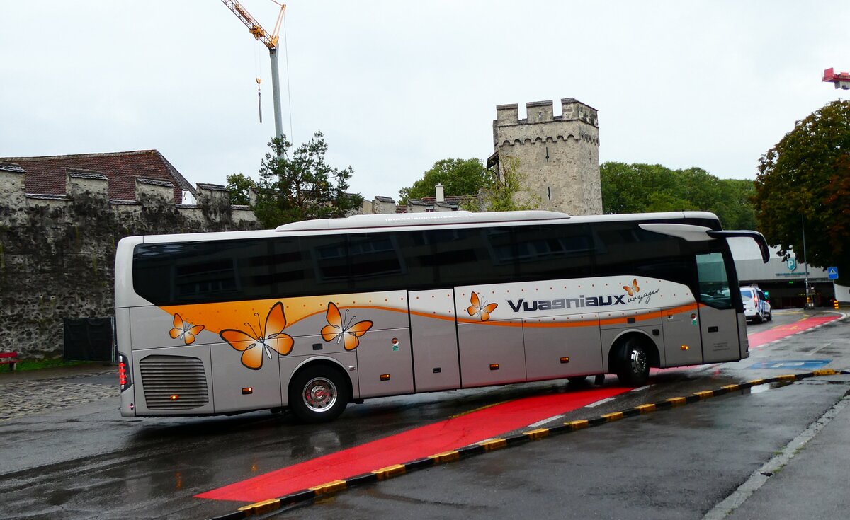 (279'265) - Vuagniaux, Yvonand - VD 1211 - Mercedes am 21. August 2025 in Thun, Berntorplatz