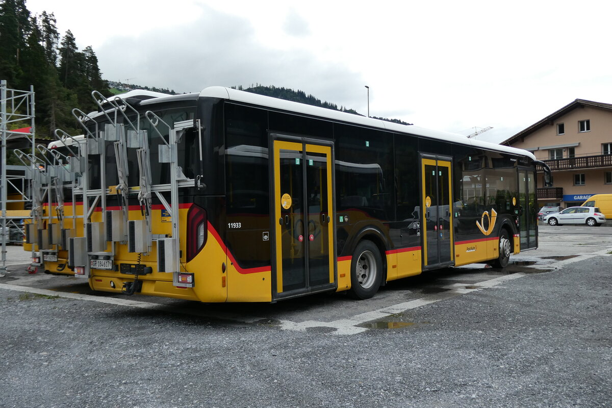 (280'209) - PostAuto Graub�nden - GR 184'617/PID 11'933 - MAN am 9. September 2025 in Schluein, Garage