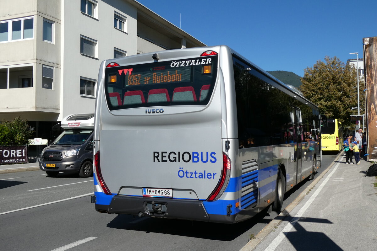(280'544) - �VG S�lden - IM OVG 68 - Iveco am 18. September 2025 in Telfs, Anton-Auer-Strasse