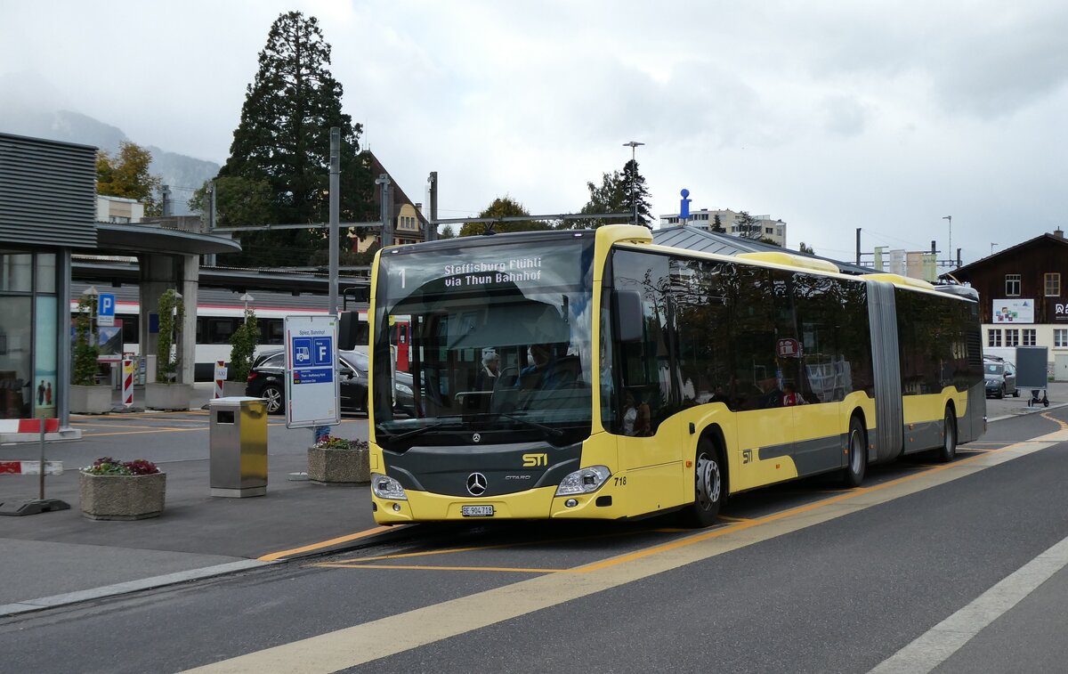 (281'041) - STI Thun - Nr. 718/BE 904'718 - Mercedes am 5. Oktober 2025 beim Bahnhof Spiez