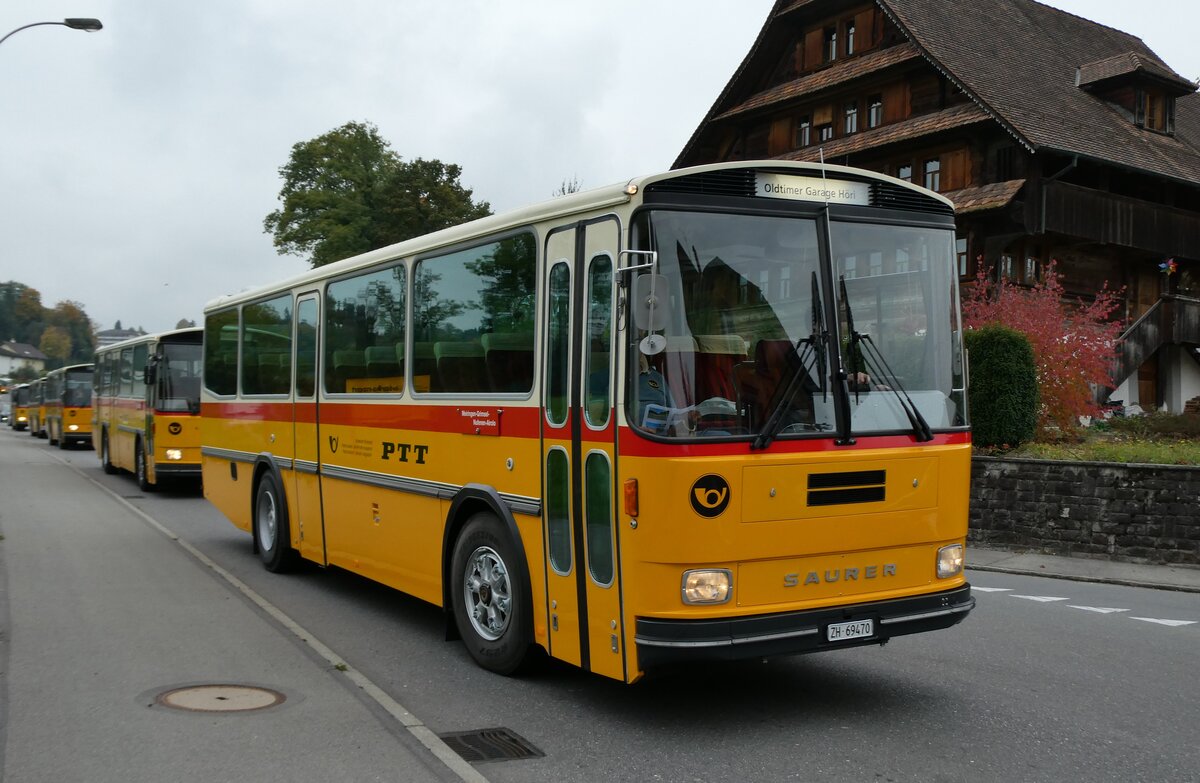 (281'390) - Oldtimer Garage, H�ri - ZH 69'470 - Saurer/R&J (ex Breu, Berneck; ex Matt, FL-Mauren Nr. 19; ex P 24'356) am 12. Oktober 2025 in Hellb�hl, Luzernstrasse