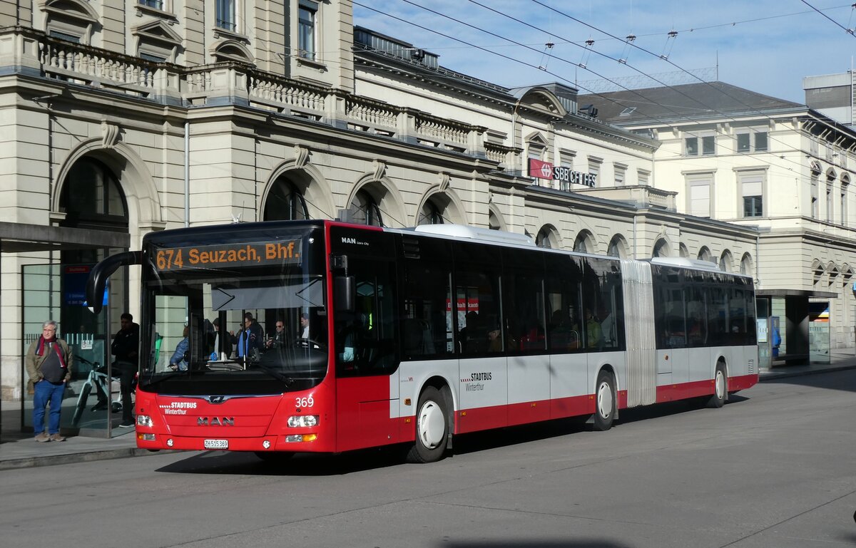 (282'439) - SW Winterthur - Nr. 369/ZH 511'369 - MAN am 15. November 2025 beim Hauptbahnhof Winterthur