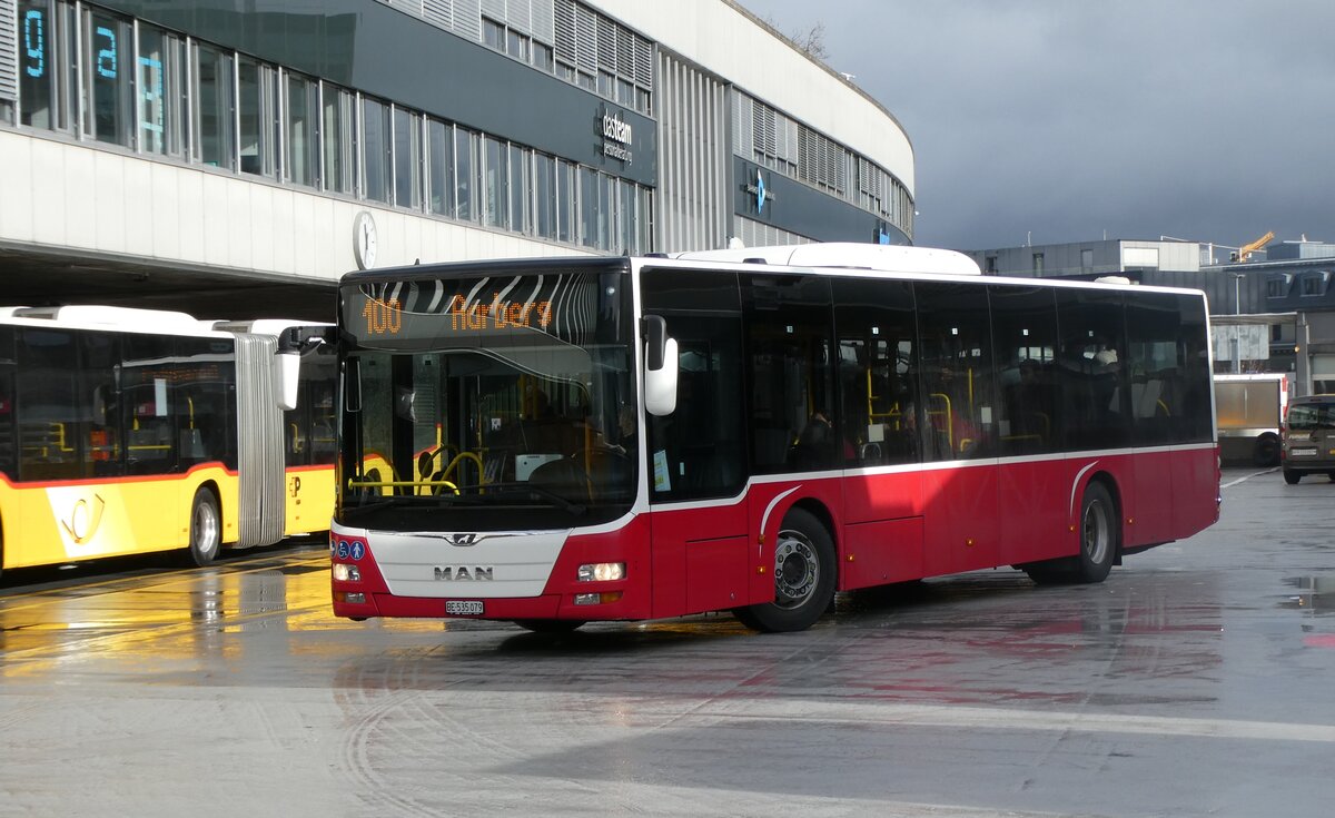 (282'587) - PostAuto Bern - BE 535'079/PID 12'335 - MAN (ex BE 489'253; ex Dr. Richard, A-Wien Nr. 1421) am 25. November 2025 in Bern, Postautostation