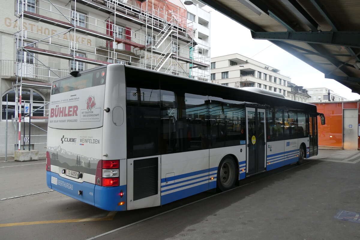 (282'820) - BOTG Amriswil  Nr. 419/TG 64'058 - MAN (ex StadtBUS, Frauenfeld Mr. 915; ex RTB Altst�tten Nr. 915; ex PostBus/A BD 15'345) am 5. Dezember 2025 beim Bahnhof Romanshorn