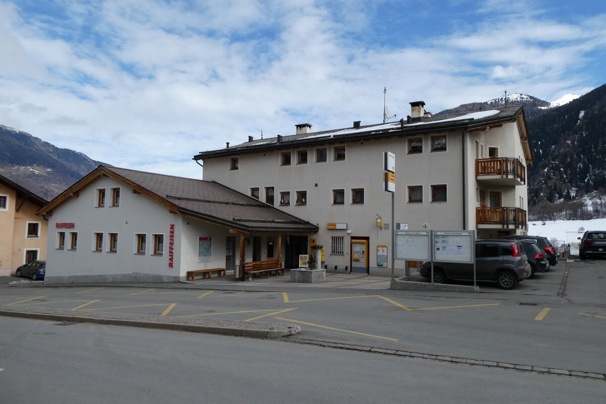 (284'804) - PostAuto-Haltestellen am 10. Februar 2026 in M�stair, Posta