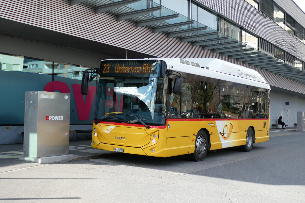 (284'824) - PostAuto Graub�nden - GR 190'012/PID 11'898 - eHeuliez-Iveco (ex Gessinger, Bad Ragaz) am 10. Februar 2026 beim Bahnhof Landquart