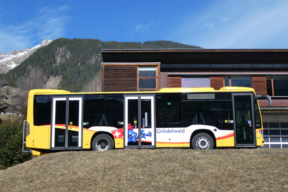 (285'363) - GrindelwaldBus, Grindelwald - Nr. 201/BE 905'201 - Mercedes am 13. M�rz 2026 in Grindelwald, Garage