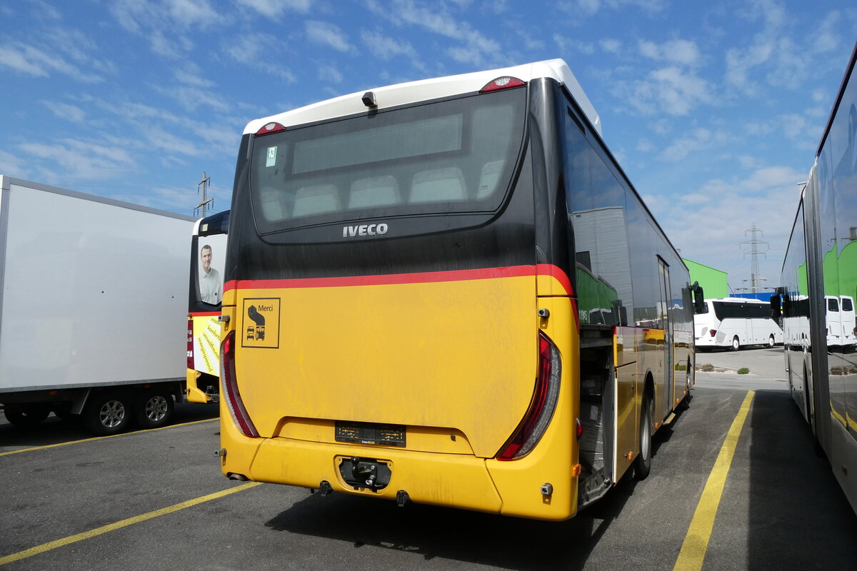 (285'633) - CarPostal Ouest - PID 11'945 - Iveco am 21. M�rz 2026 in Kerzers, Interbus